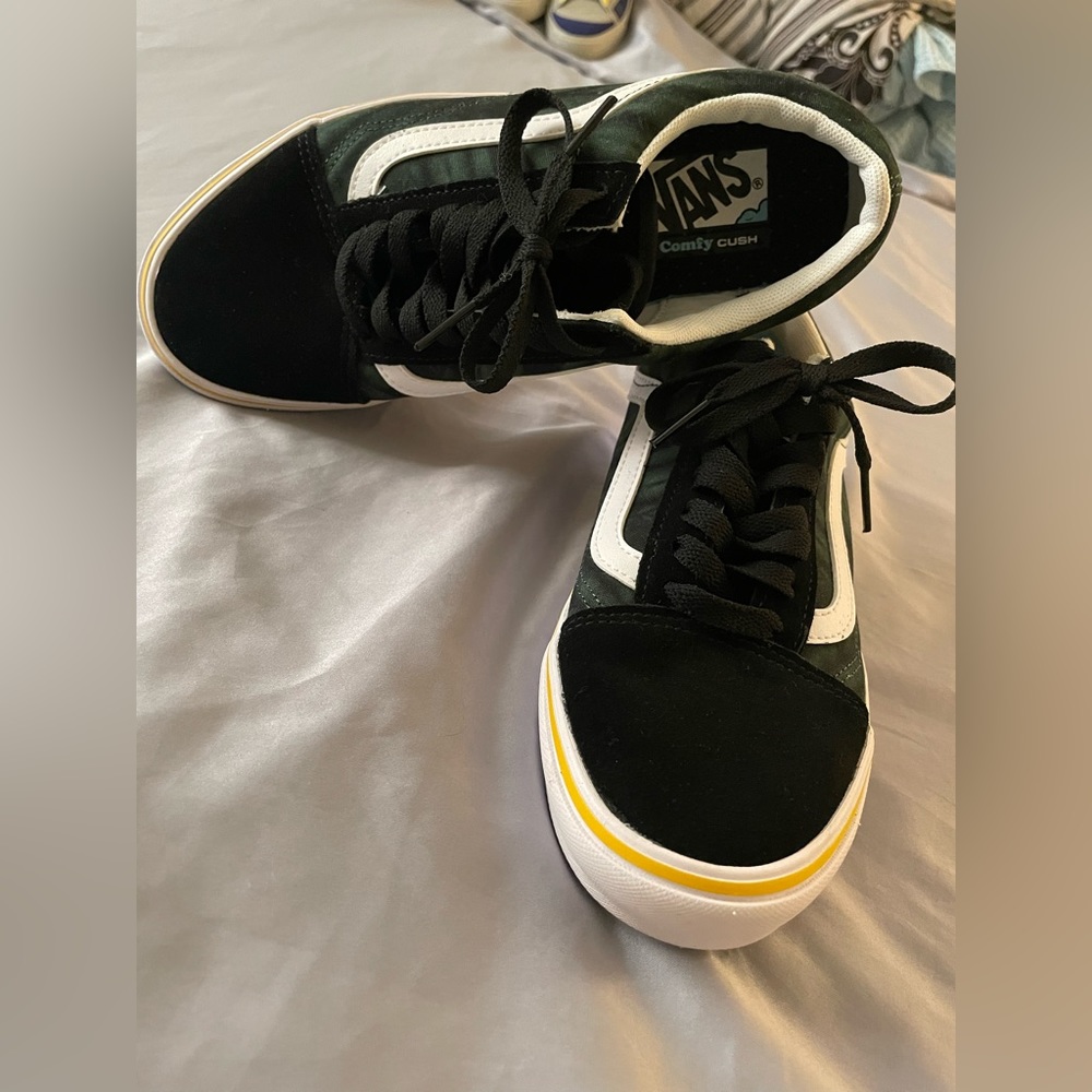 VANS: Old Skool W8 M6.5